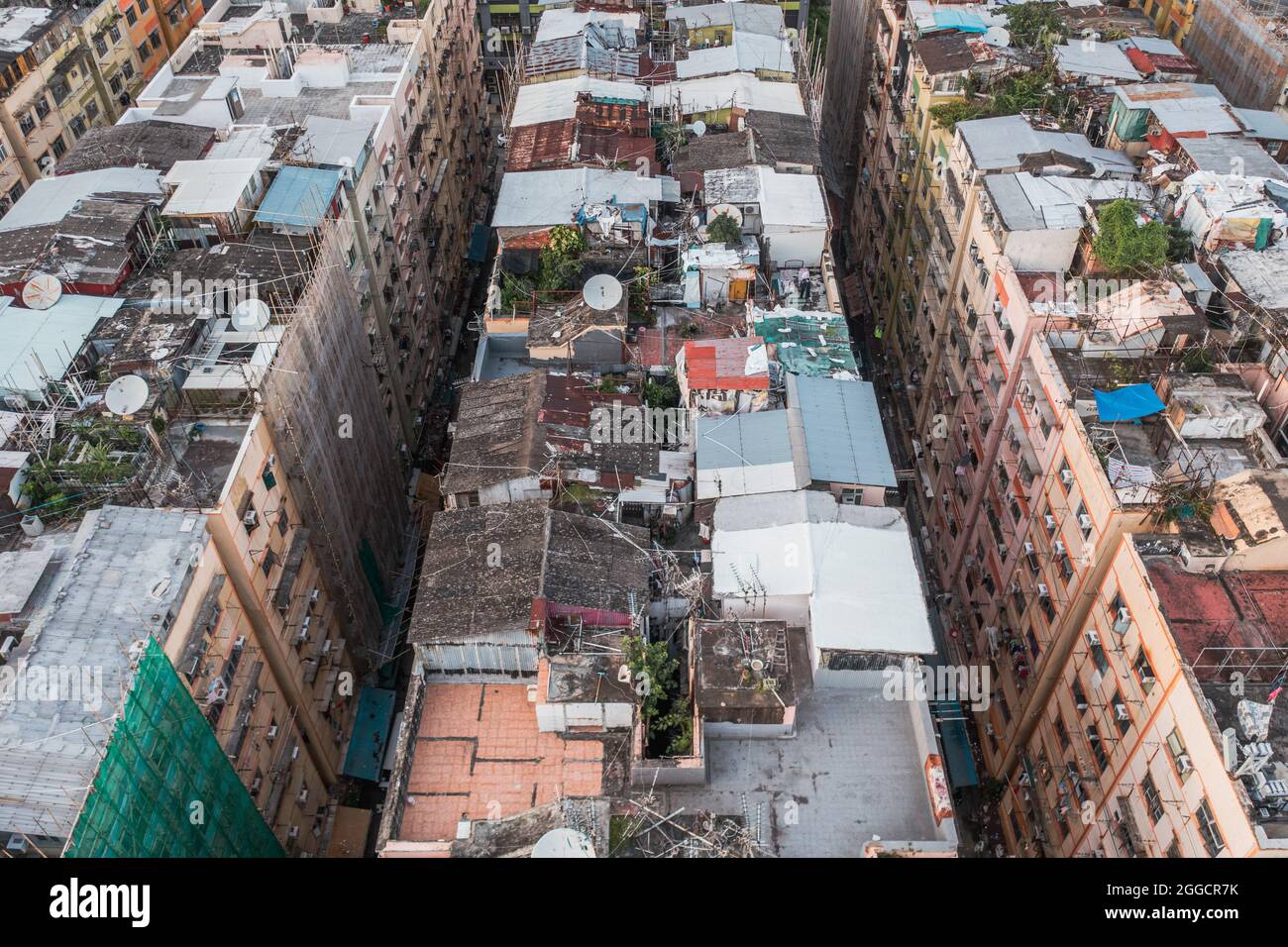 Kowloon Rooftops Amazing Colorful messy rooftop on dense old residential house in ...