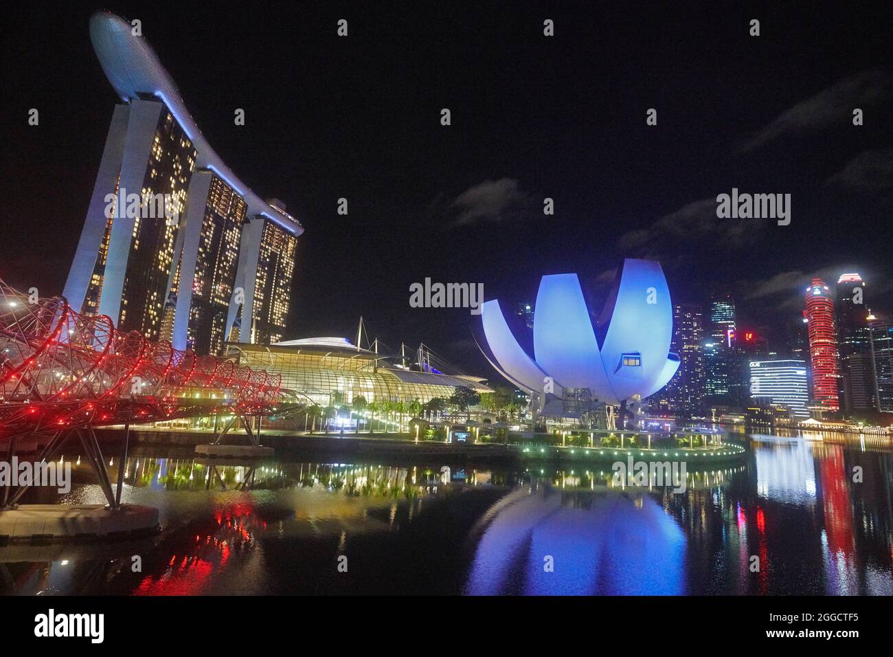 Singapore river night colors hi-res stock photography and images - Alamy