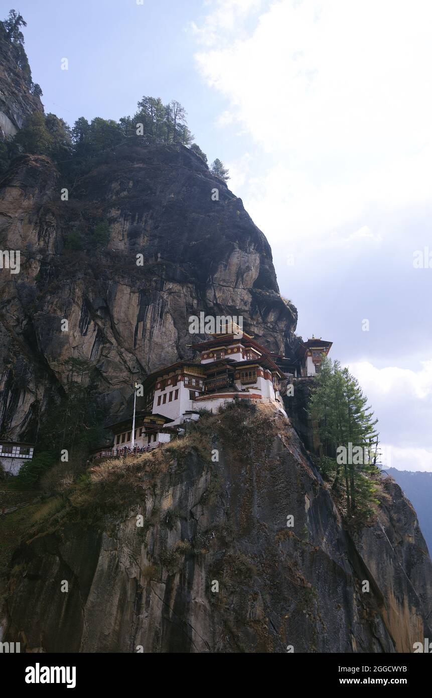 Paro Taktsang or Tiger's Nest Buddhist Monastery, perched high up on the cliffside of the upper Paro valley in Bhutan Stock Photo