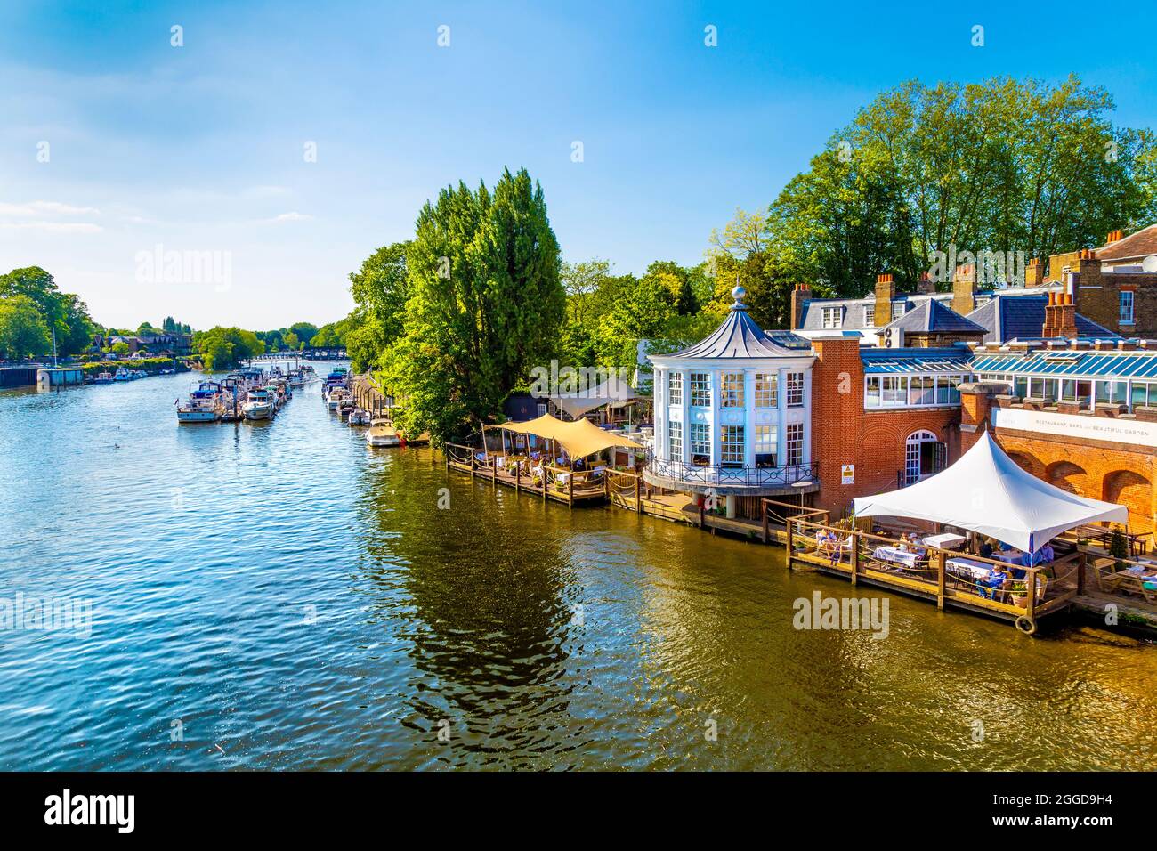 The Mitre Hotel riverside restaurant on the River Thames, Hampton Court, UK Stock Photo
