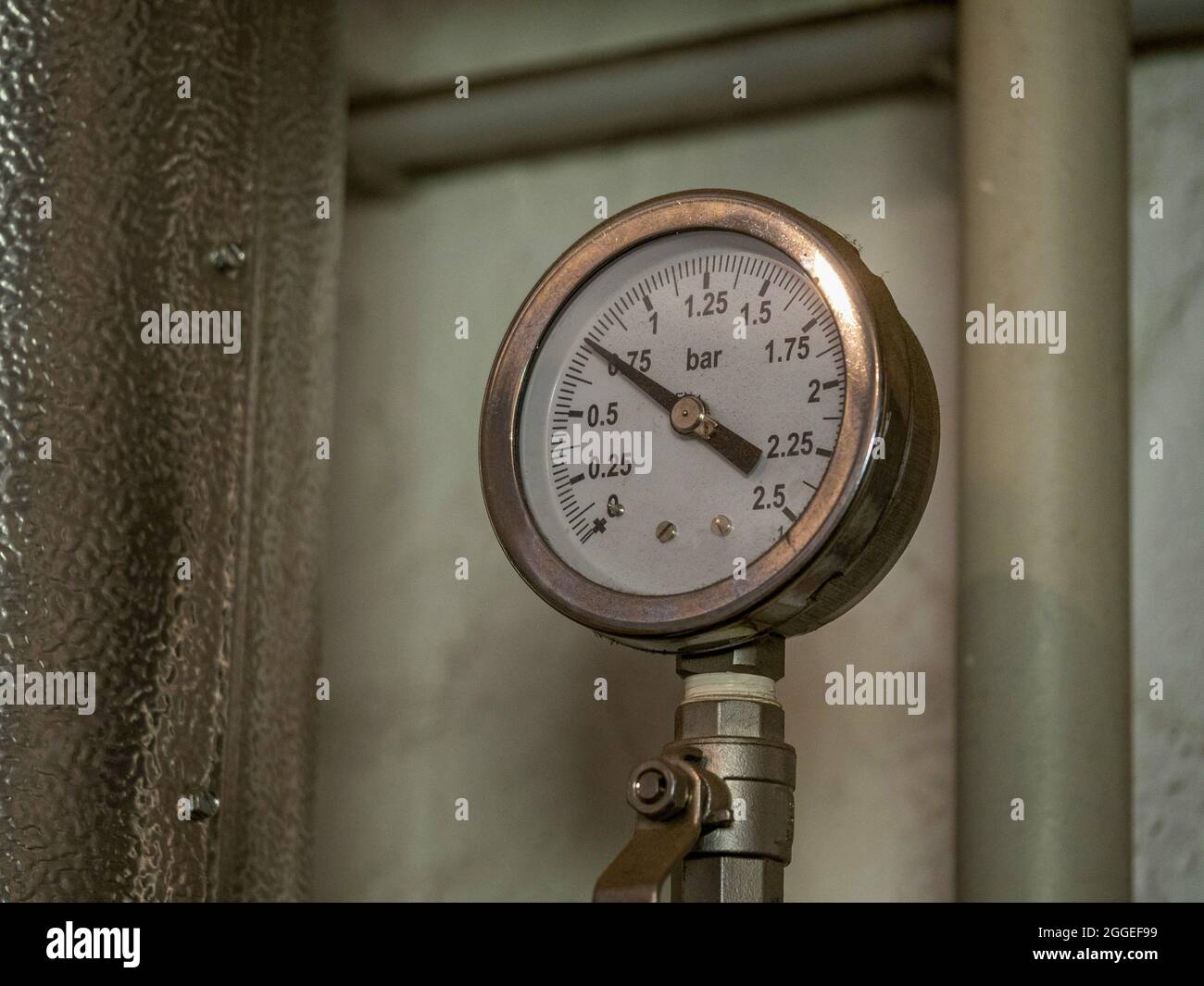 Distillery pressure gauge close up detail Stock Photo Alamy