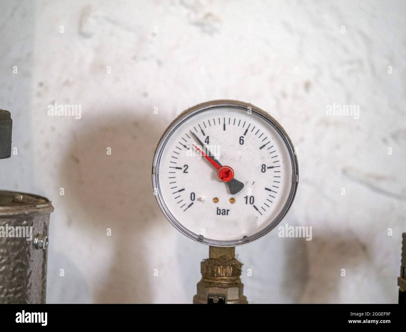 Distillery pressure gauge close up detail Stock Photo Alamy