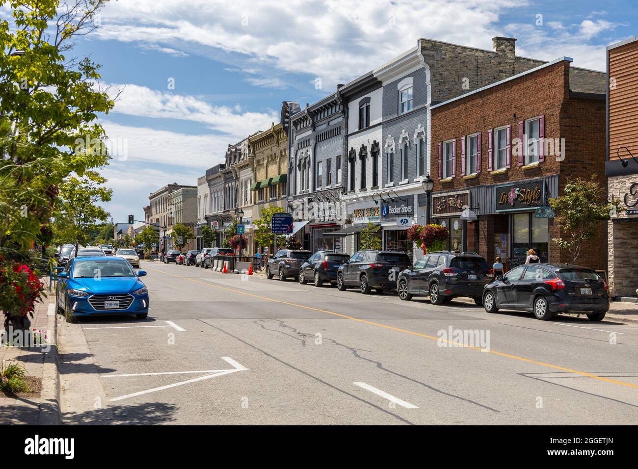 Queen Street In Historic Downtown Kincardine Ontario Canada The Main Shopping Street In The Town Centre. Historic Buildings Shops And Stores On Street Stock Photo