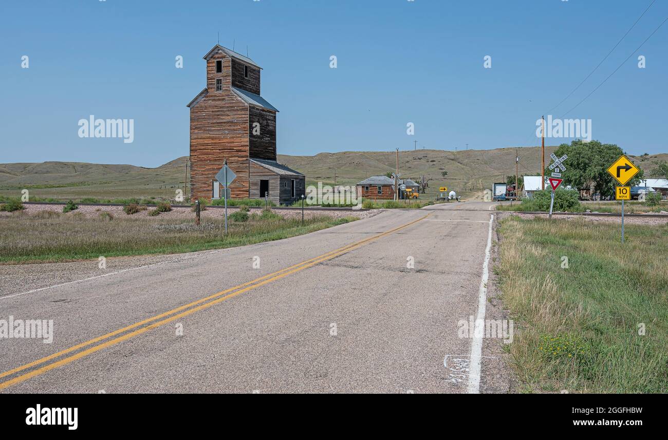 Distant view of the ghost town of Owanka, South Dakota, USA Stock Photo Alamy