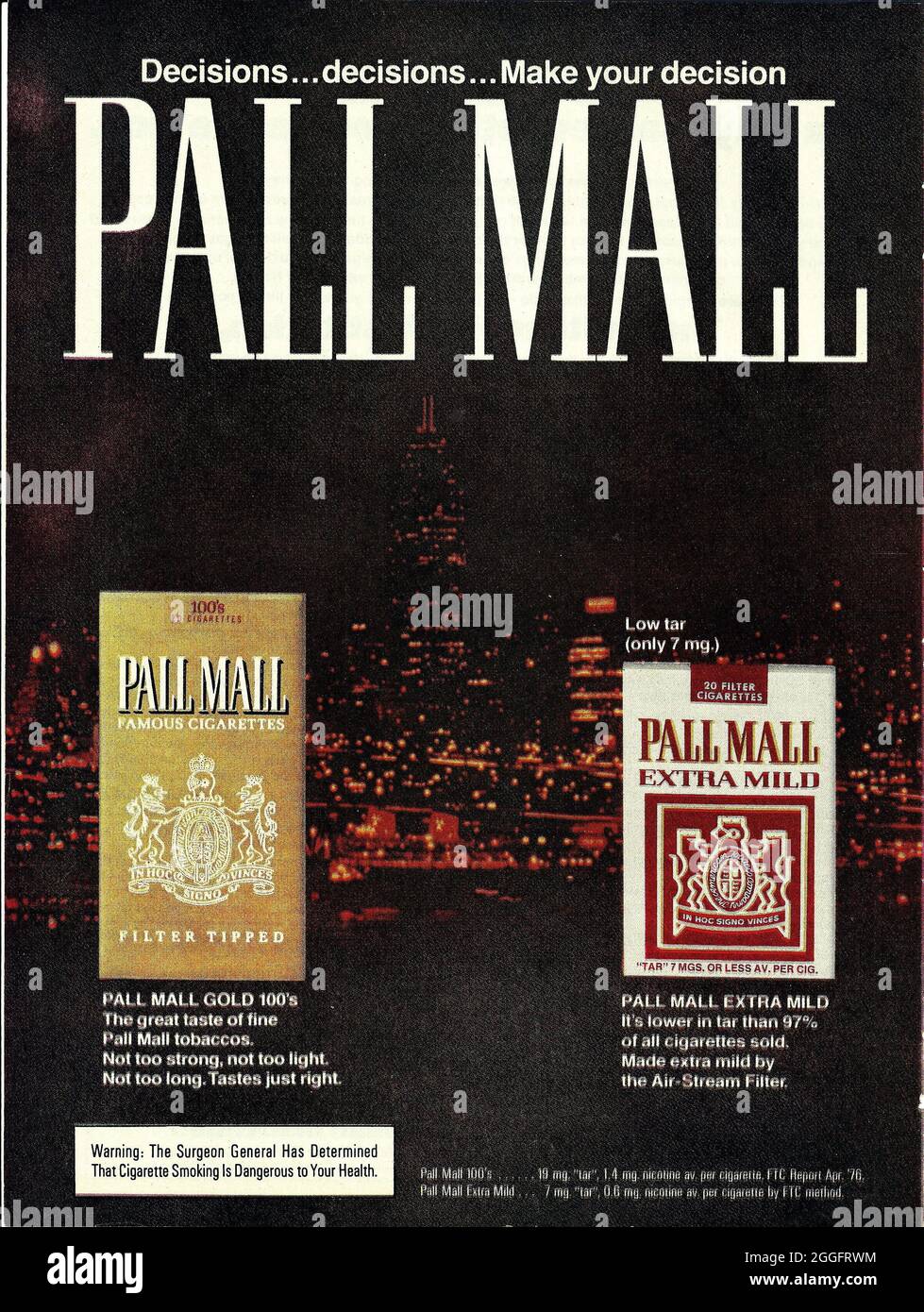 Pall Mall cigarettes paper advert advertisement 1980s 1970s Stock Photo