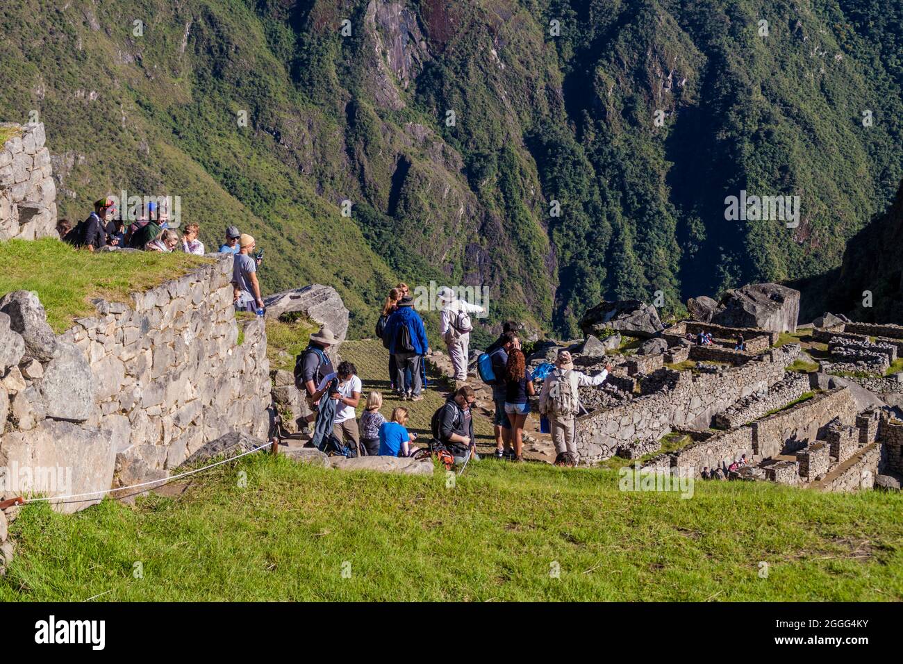 Machu picchu tourists crowd hi-res stock photography and images - Alamy