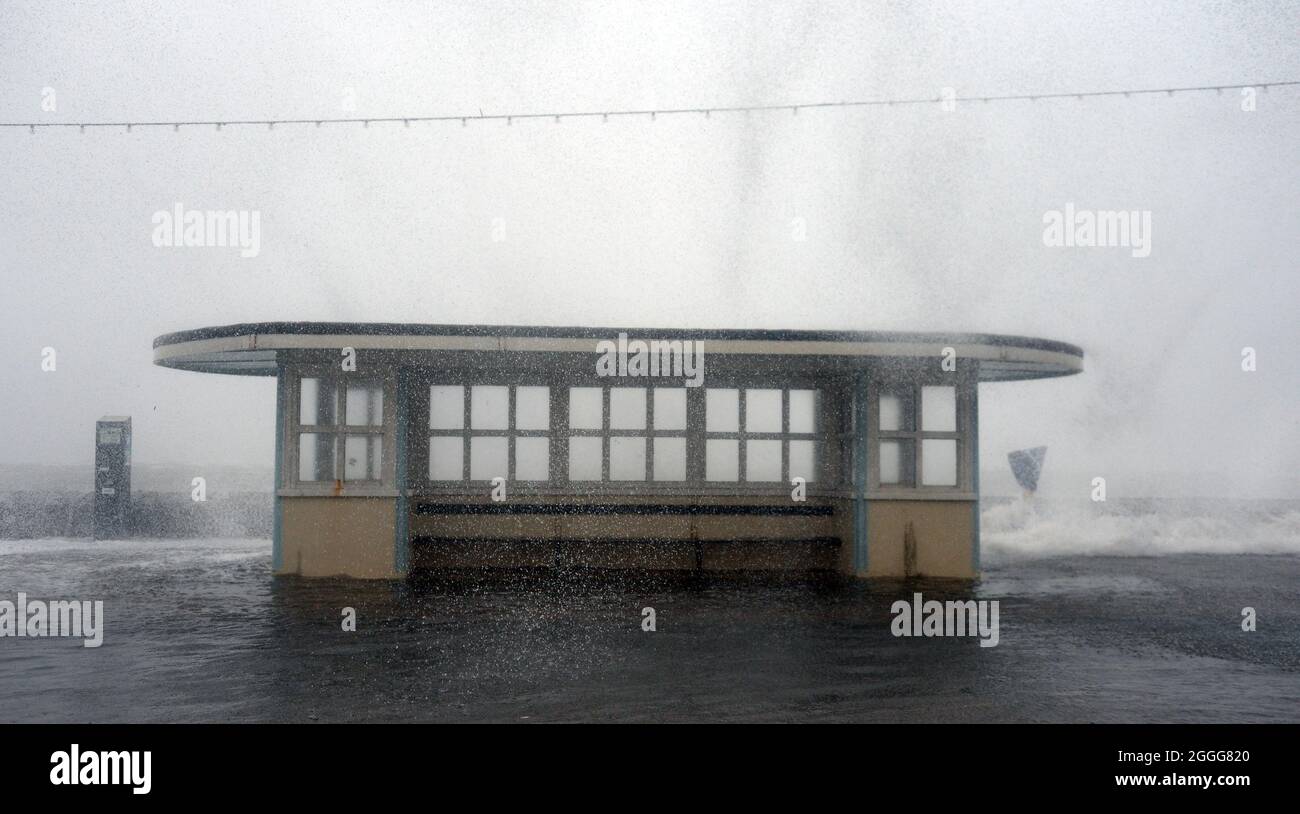 Water lev hires stock photography and images Alamy