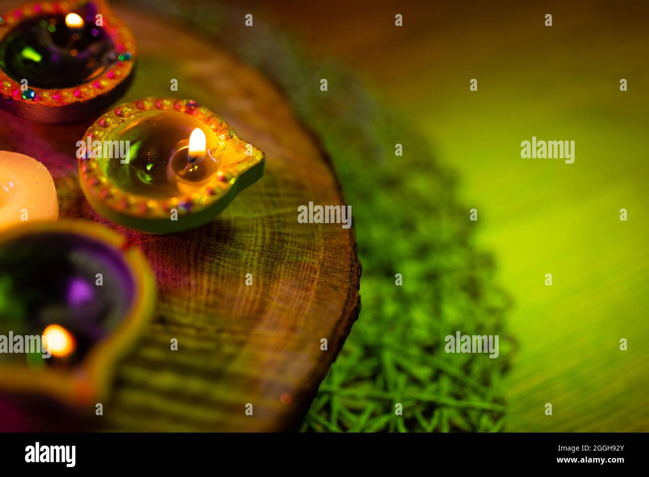 Round candles hires stock photography and images Alamy