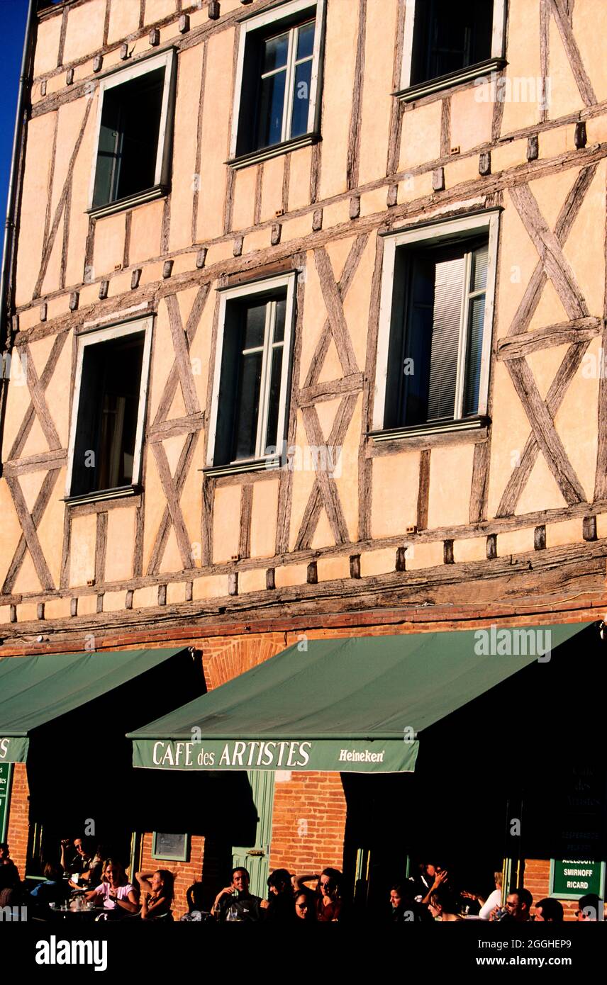 FRANCE. HAUTE GARONNE (31) TOULOUSE. THE CAFE DES ARTISTES, QUAY OF LA DAURADE (NEAR THE GARONNE RIVER) Stock Photo