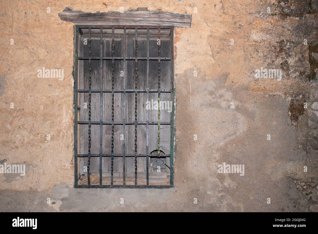 Jail bars window prisoner hires stock photography and images Alamy