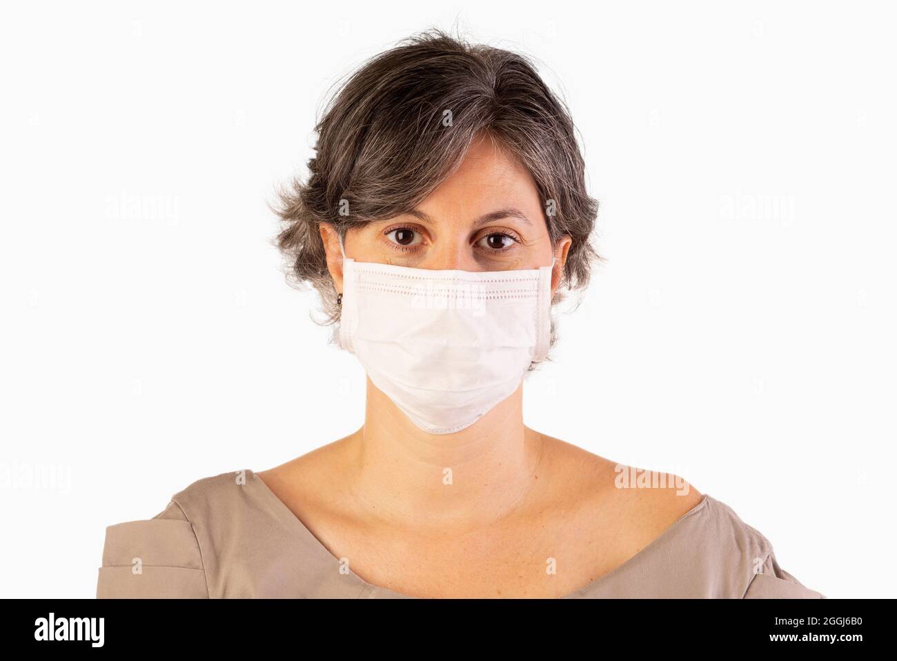 Women wearing pollution masks hi-res stock photography and images - Alamy