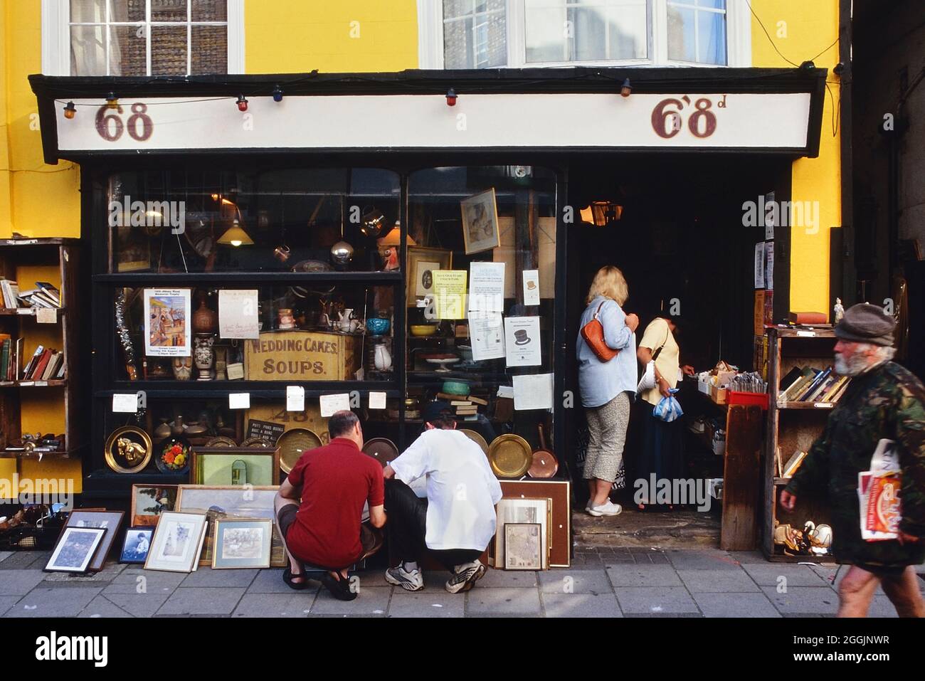 Hastings antique shops hires stock photography and images Alamy
