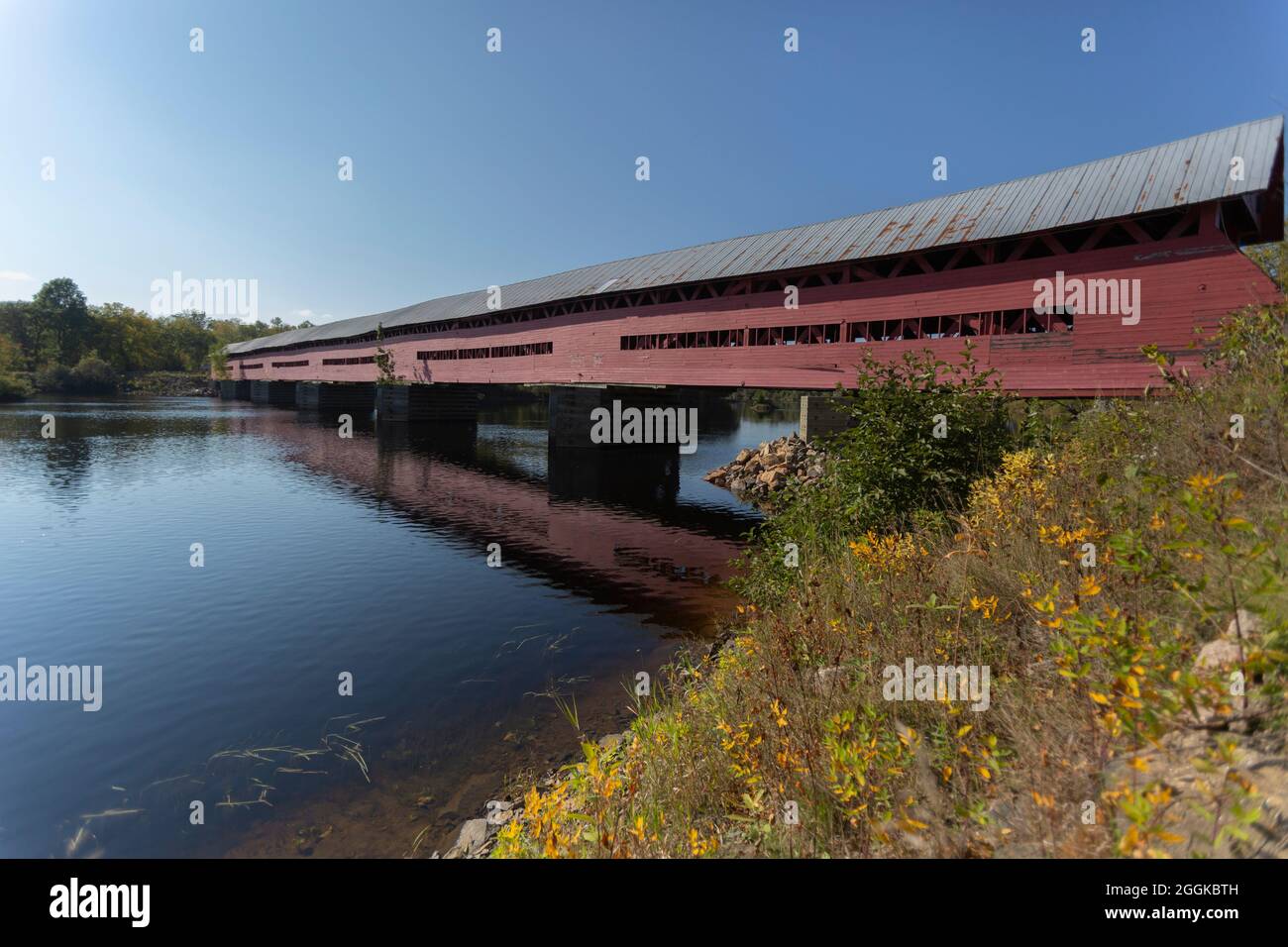 5 56m wide hires stock photography and images Alamy