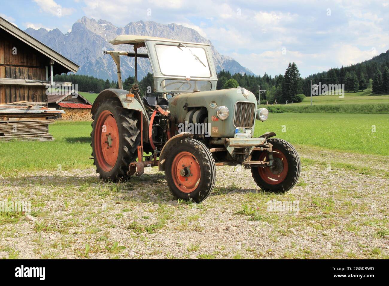 Tractor, Eicher model EM 200 Tiger, built on April 13, 1962, 28 HP, displacement 1950 ccm, Germany. Bavaria, Upper Bavaria, Werdenfelser Land Stock Photo