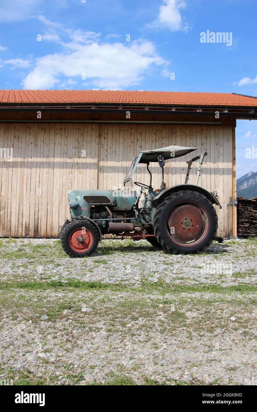 Tractor, Eicher model EM 200 Tiger, built on April 13, 1962, 28 HP, displacement 1950 ccm, Germany. Bavaria, Upper Bavaria, Werdenfelser Land Stock Photo