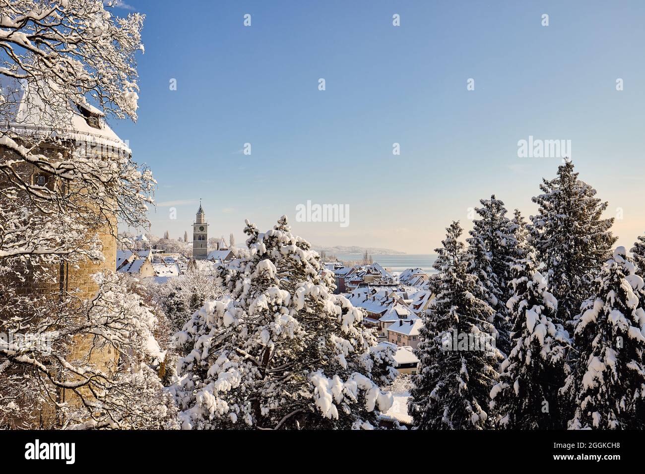 Germany, Baden-Wuerttemberg, Lake Constance, Überlingen on Lake Constance, winter landscape, view from the city park towards St. Nikolaus Minster Stock Photo