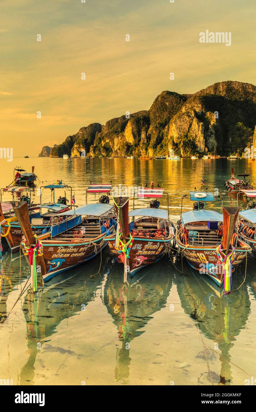 Longtail boats on Ton Sai Beach, Ko Phi Phi Don, Krabi, Thailand, Andaman Sea, Indian Ocean, Asia Stock Photo