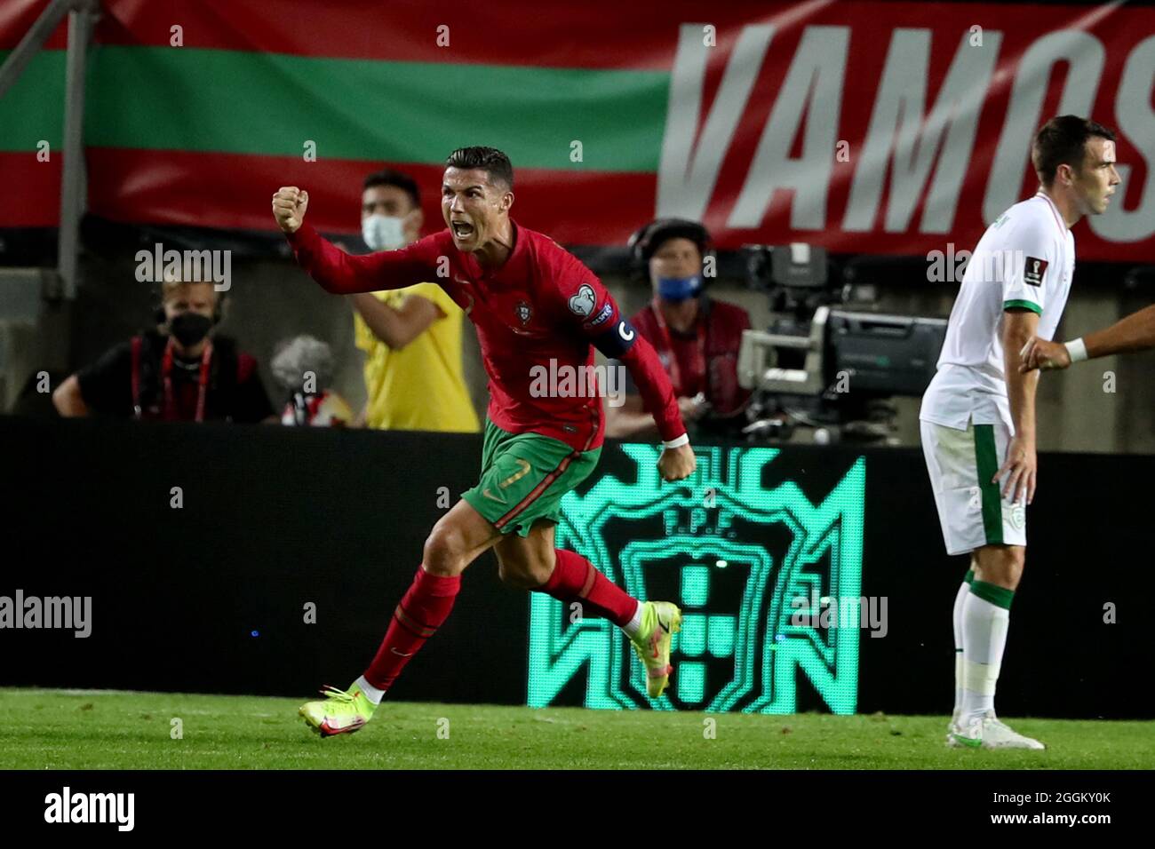 Ronaldo celebrate portugal hi-res stock photography and images - Alamy