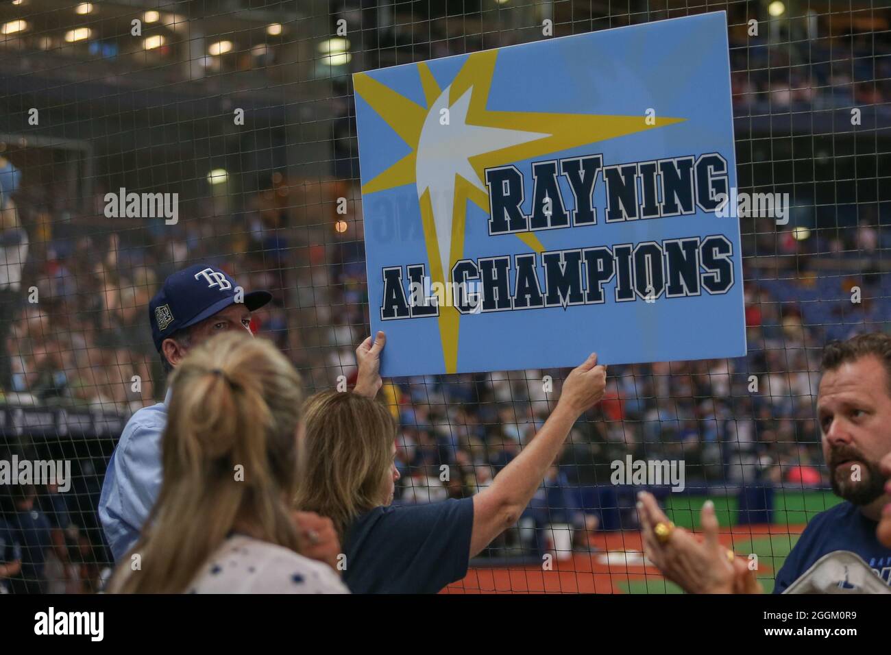 Tampa rays mascot hi-res stock photography and images - Alamy