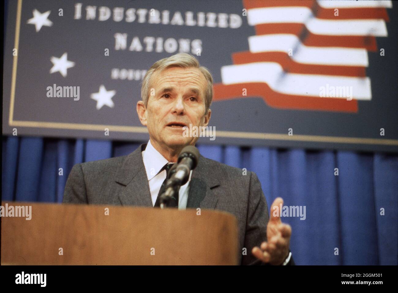 Houston Texas USA, July 1990: U.S. Treasury Secretary Nicholas Brady  speaks to world leaders at the Houston Economic Summit of Industrialized Nations. President George H. W. Bush hosted the event, also called the G7 Economic Summit. ©Bob Daemmrich Stock Photo
