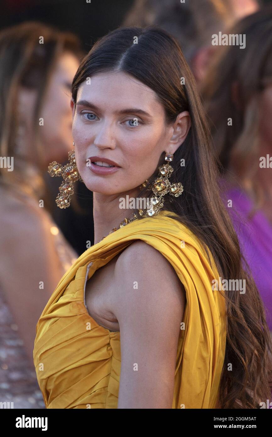 Bianca Balti attending the Madres Paralelas Premiere and Opening