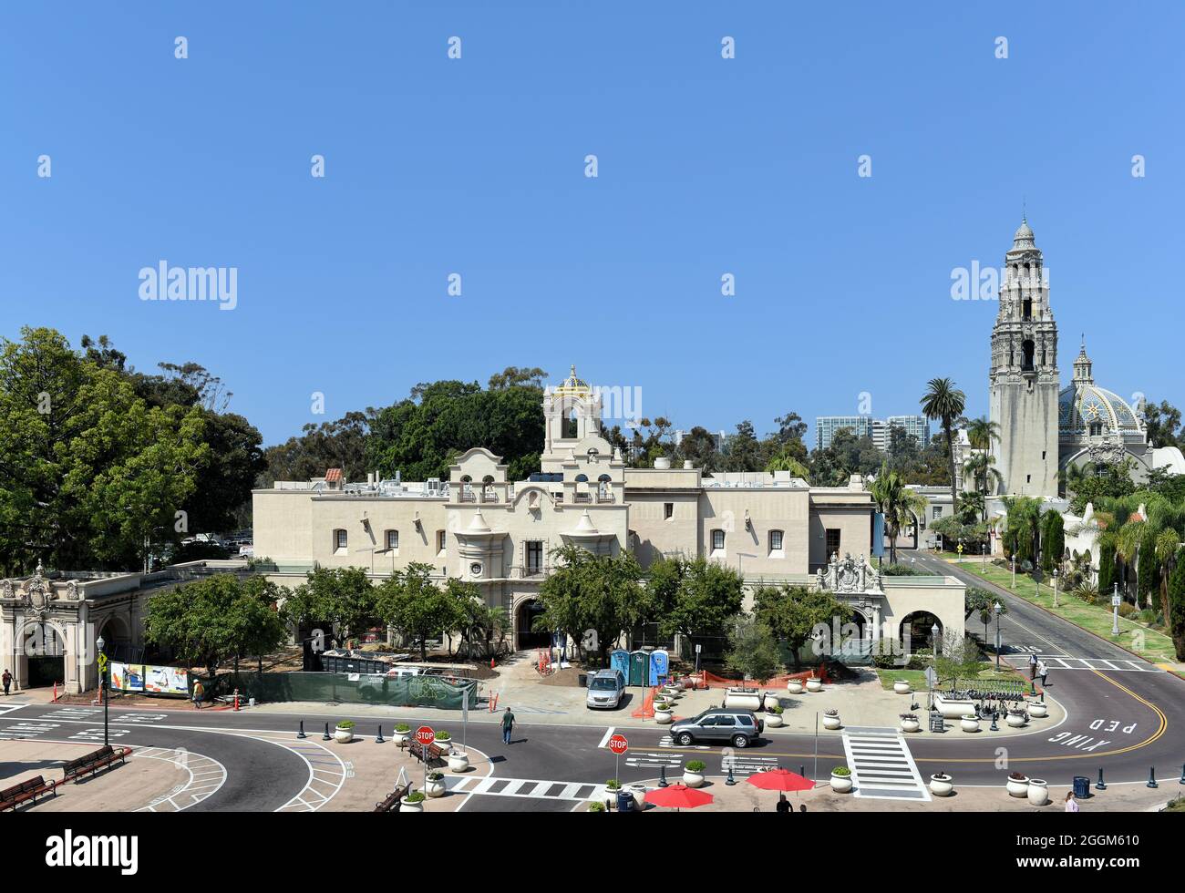 SAN DIEGO, CALIFORNIA - 25 AUG 2021: Mingei International Museum and the Museum of Us in Balboa Park. Stock Photo