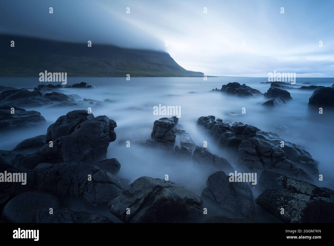 Coastal scene hi-res stock photography and images - Alamy