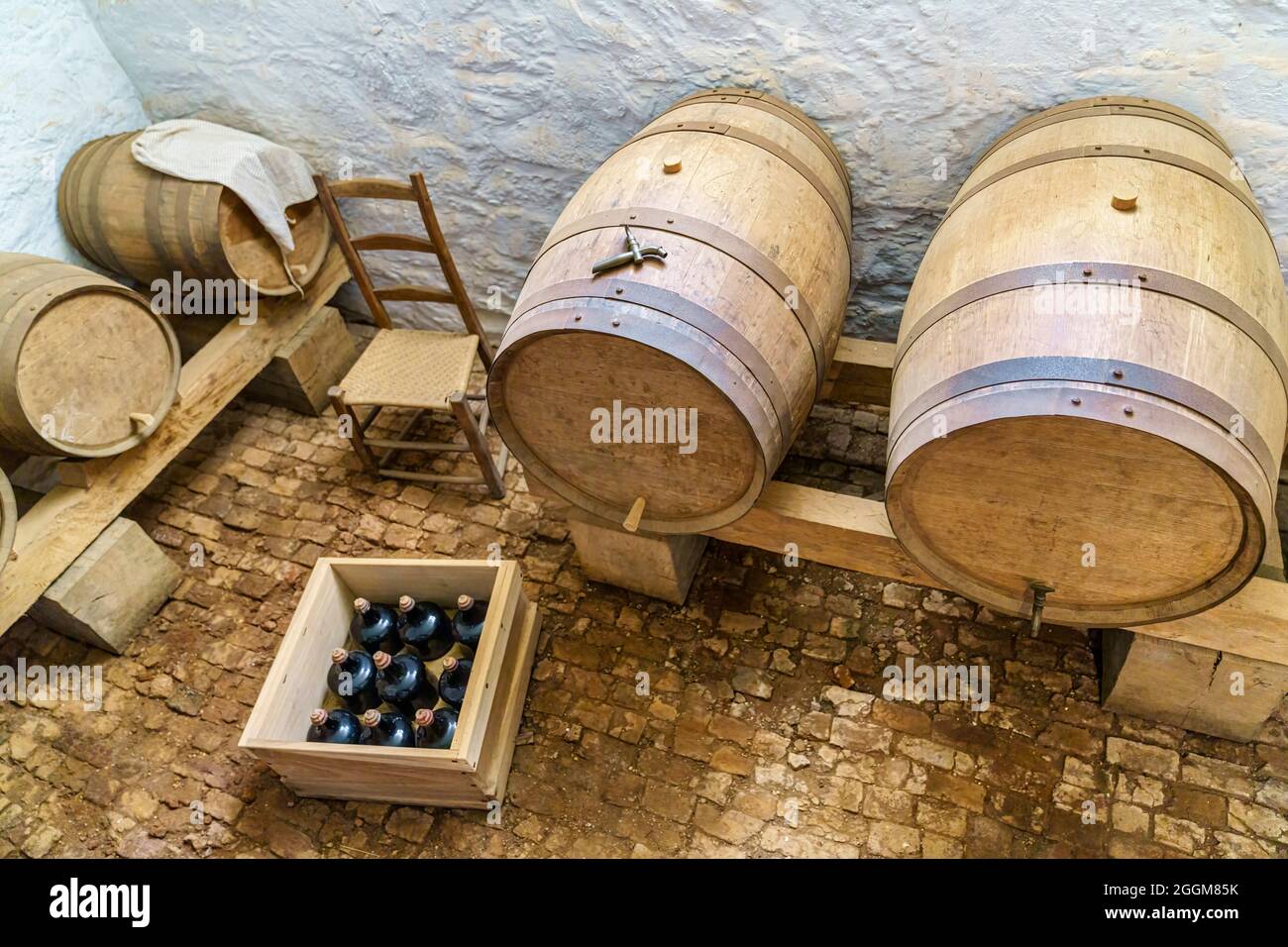 The Wine Cellar of Thomas Jefferson’s Monticello in Virginia Stock Photo Alamy