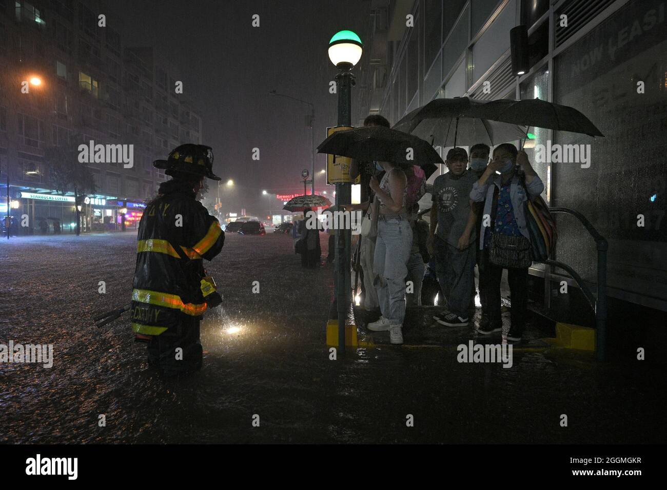 Flooding new york city subway 2021 hi-res stock photography and images ...
