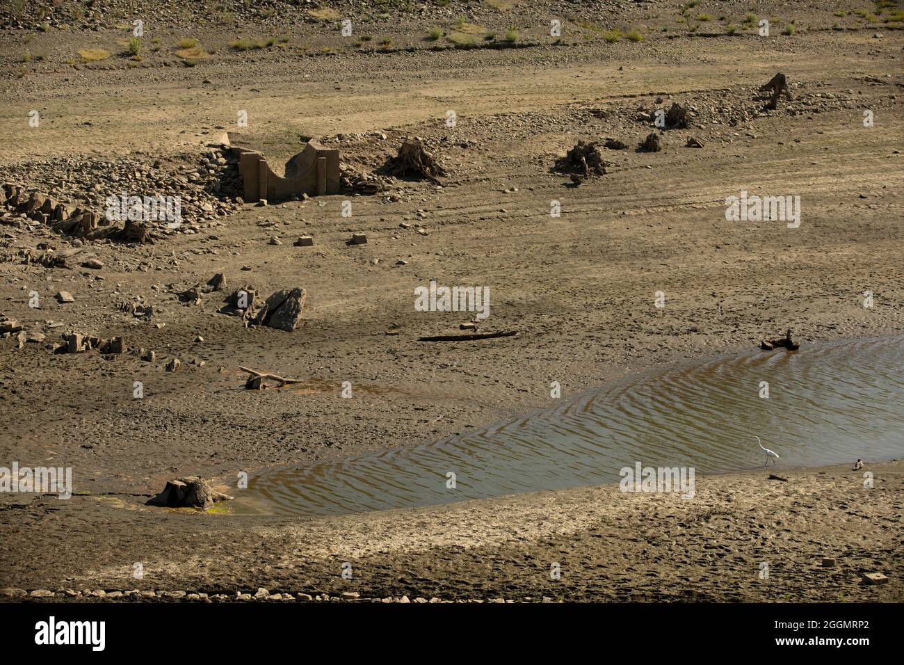 Daytime view of the severe drought conditions of Folsom Lake, a reservoir in Folsom, California, USA. Stock Photo