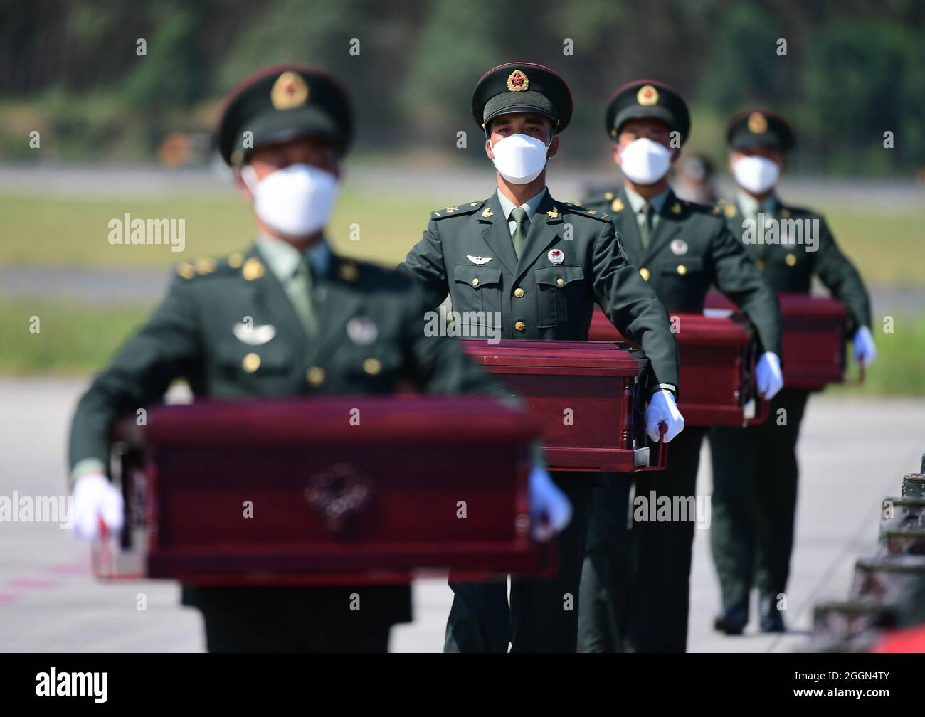 Page 11 53 2 High Resolution Stock Photography And Images Alamy