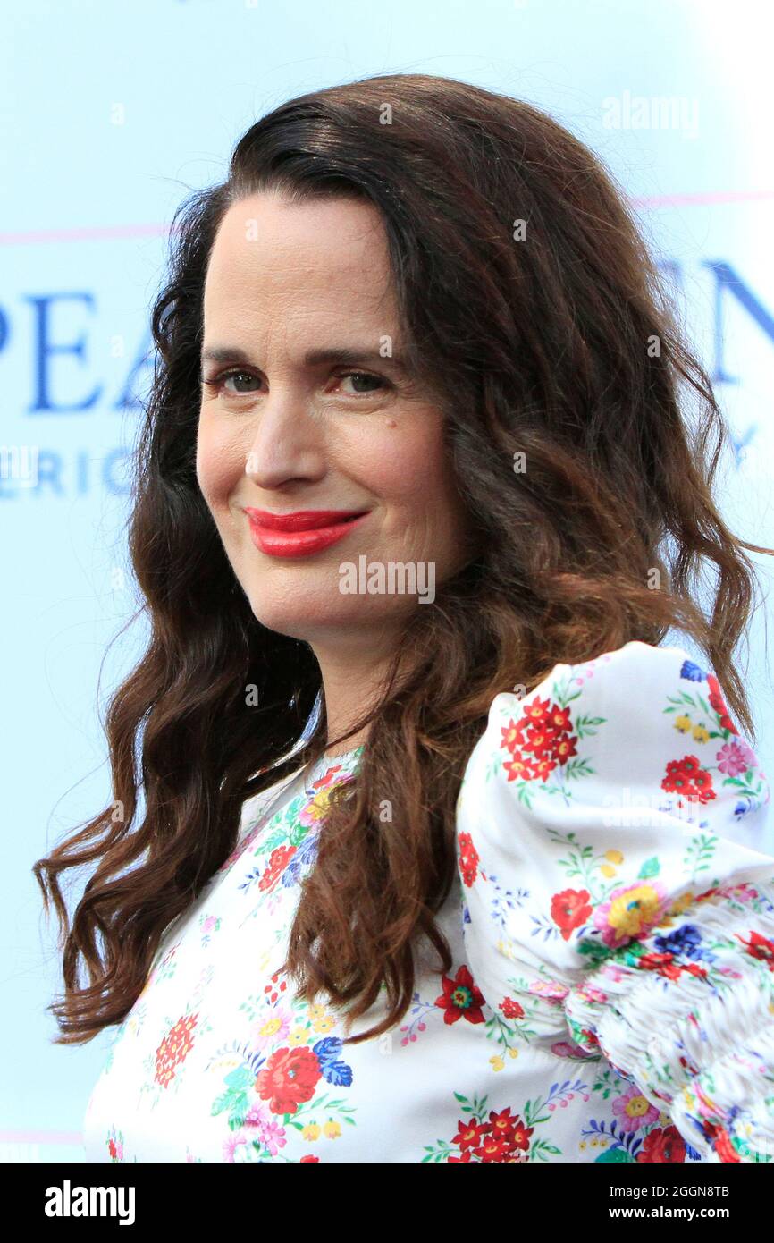 September 1, 2021, Los Angeles, CA, USA: LOS ANGELES - SEP 1:  Elizabeth Reaser at Impeachment: American Crime Story Red Carpet at Pacific Design Center on September 1, 2021 in Los Angeles, CA (Credit Image: © Kay Blake/ZUMA Press Wire) Stock Photo