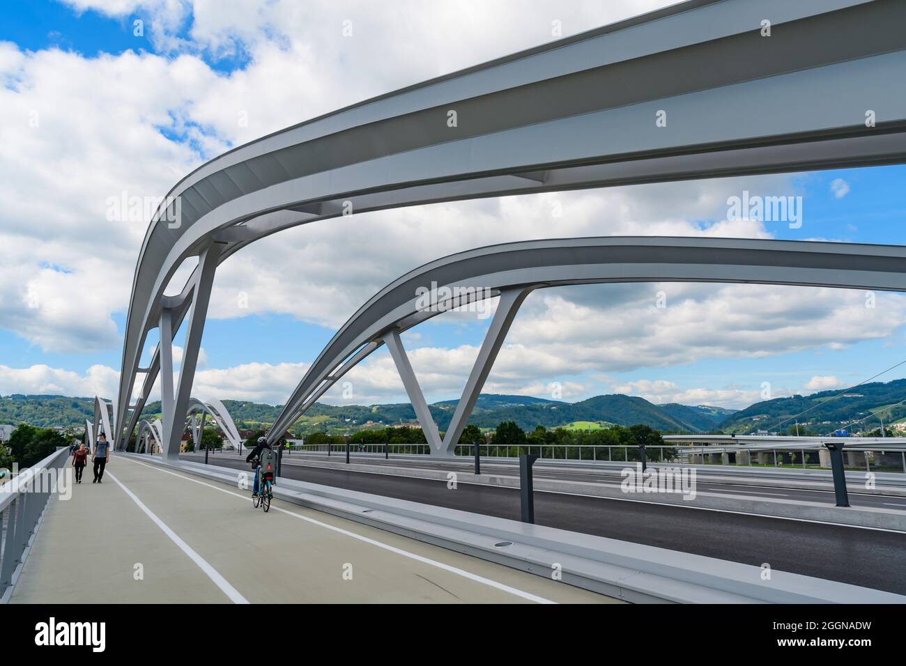 linz, austria, 01 sep 2021, new bridge over the danube river Stock ...