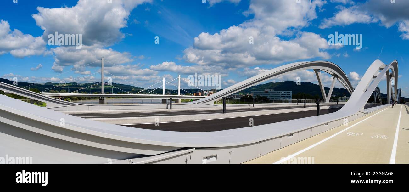 linz, austria, 01 sep 2021, new bridge over the danube river Stock ...