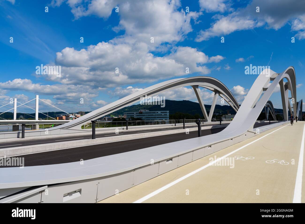 linz, austria, 01 sep 2021, new bridge over the danube river Stock ...