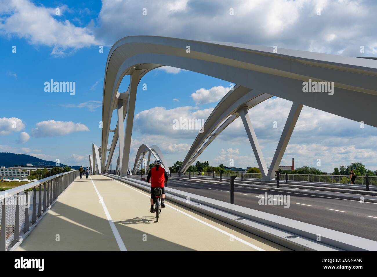 linz, austria, 01 sep 2021, new bridge over the danube river Stock ...
