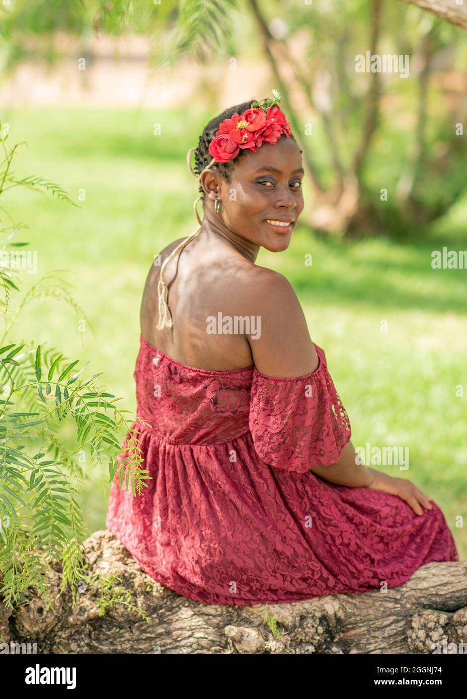 African american woman sitting tree hi-res stock photography and images ...