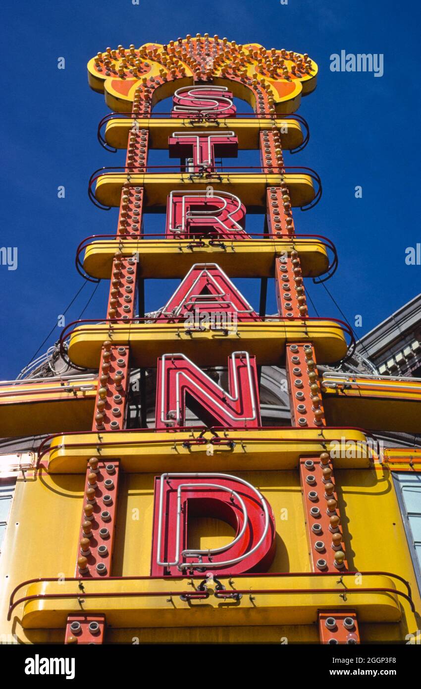 Strand Theater, neon sign detail, Louisiana & Crockett, Shreveport, Louisiana, USA, 1970-1980 Stock Photo