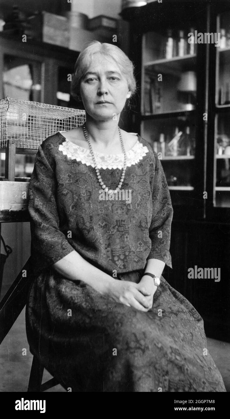 Maud Leonora Menten (1879-1960), Canadian physician and biochemist who made significant contributions to enzyme kinetics and histochemistry. Stock Photo