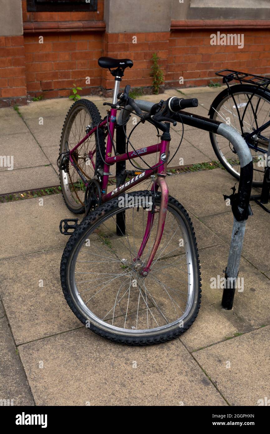 Buckled cycle hires stock photography and images Alamy