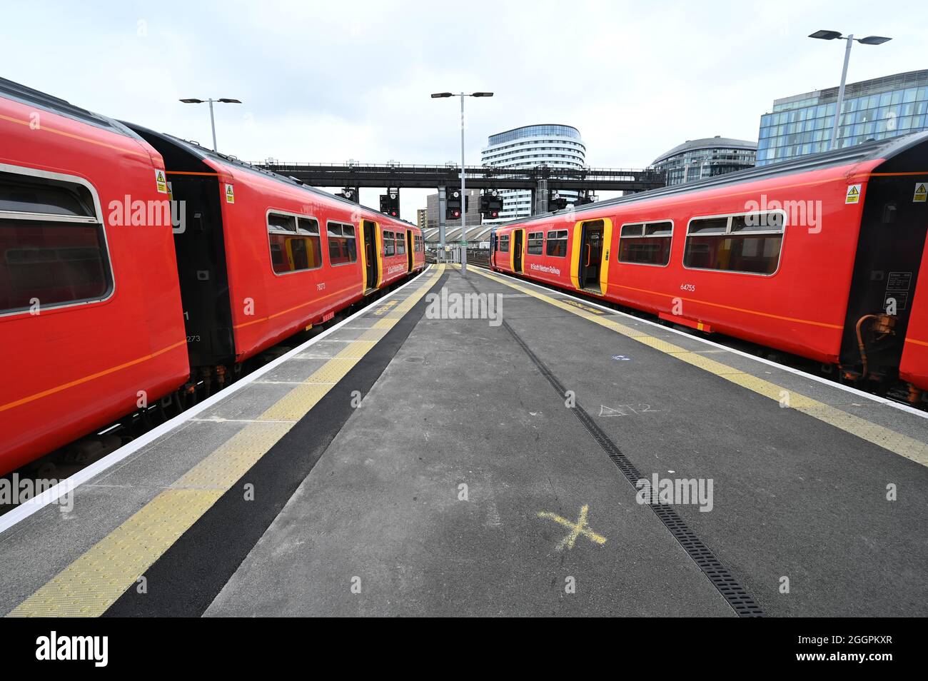Trains at Waterloo station on 3 Sept 2021 Stock Photo Alamy