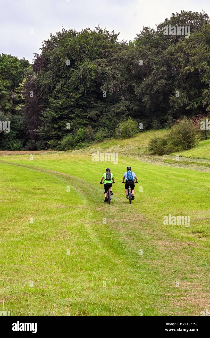Field cycling hi-res stock photography and images - Alamy