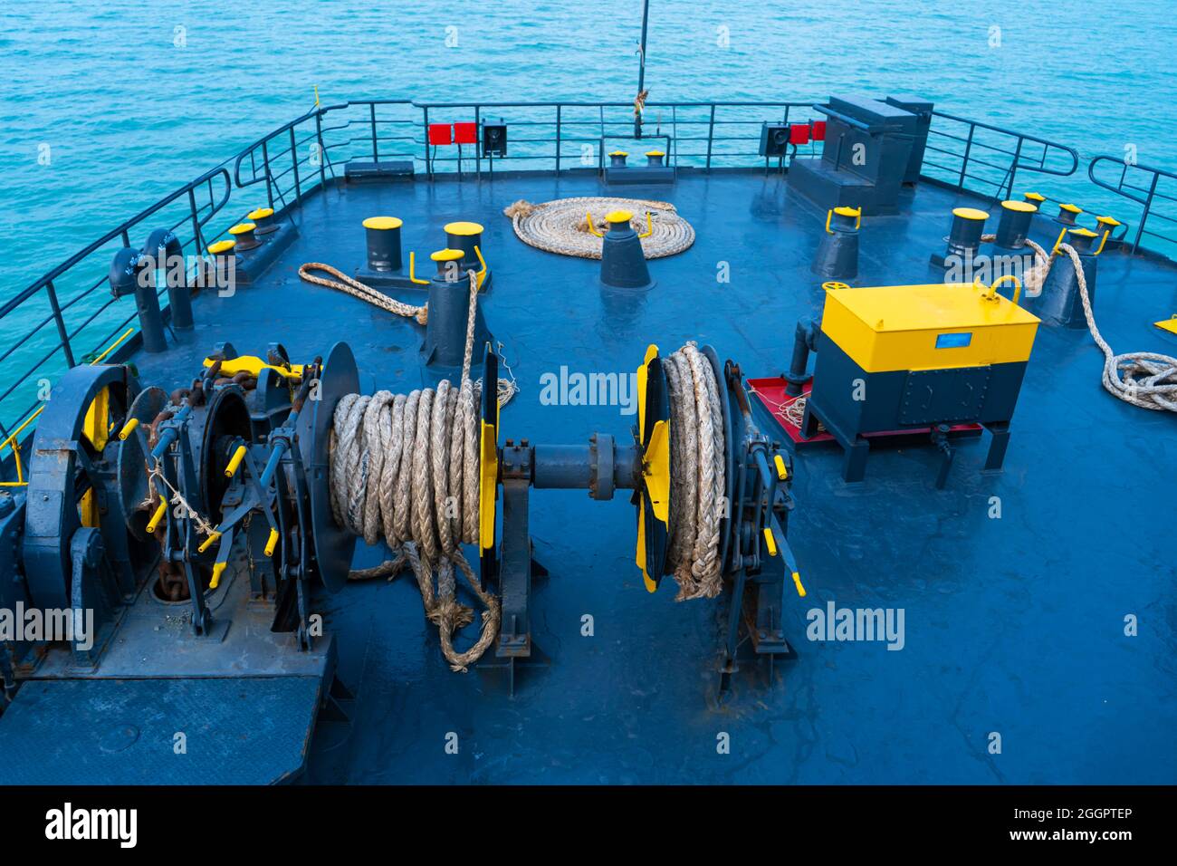 Ferry deck. Drum with mooring rope close up Stock Photo Alamy