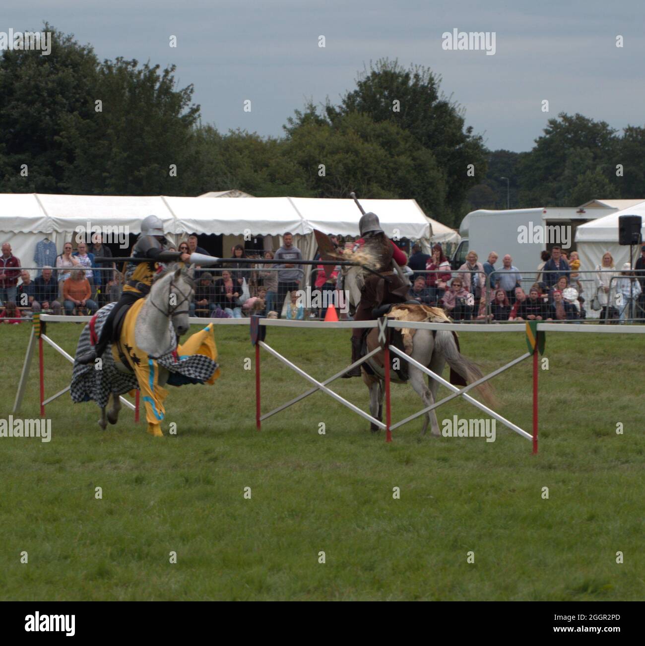 Breath taking jousting displays hires stock photography and images Alamy