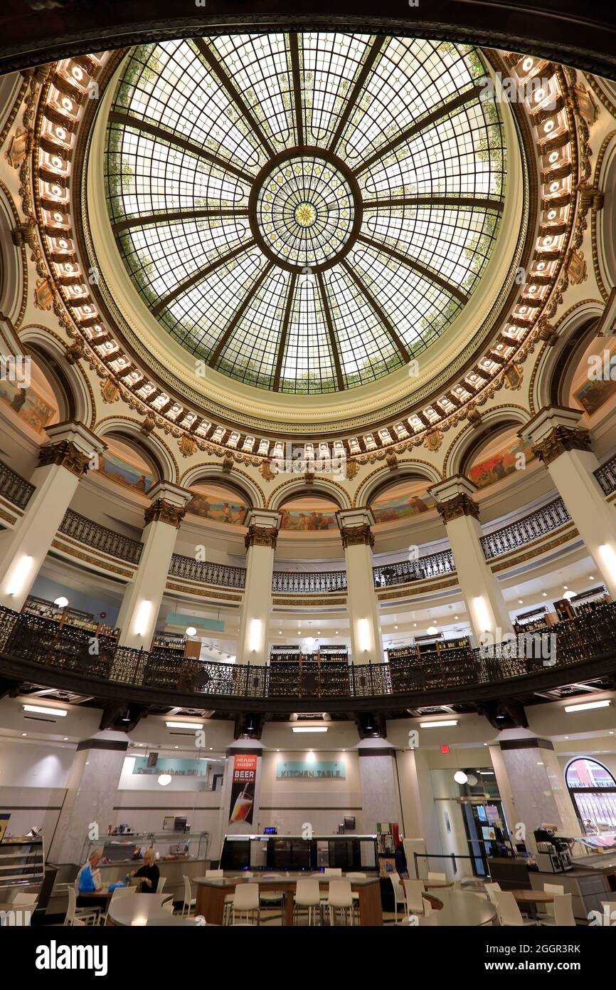 Interior Of Heinen's Grocery Store The Former Cleveland Trust Company ...