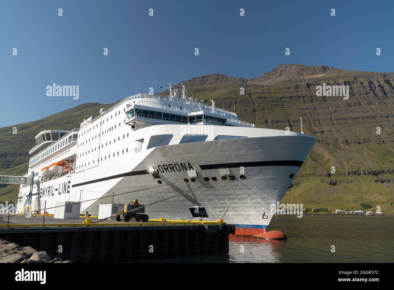 Iceland Faroe Islands Ferry A Comprehensive Guide to Travel Between Two Enchanting Islands