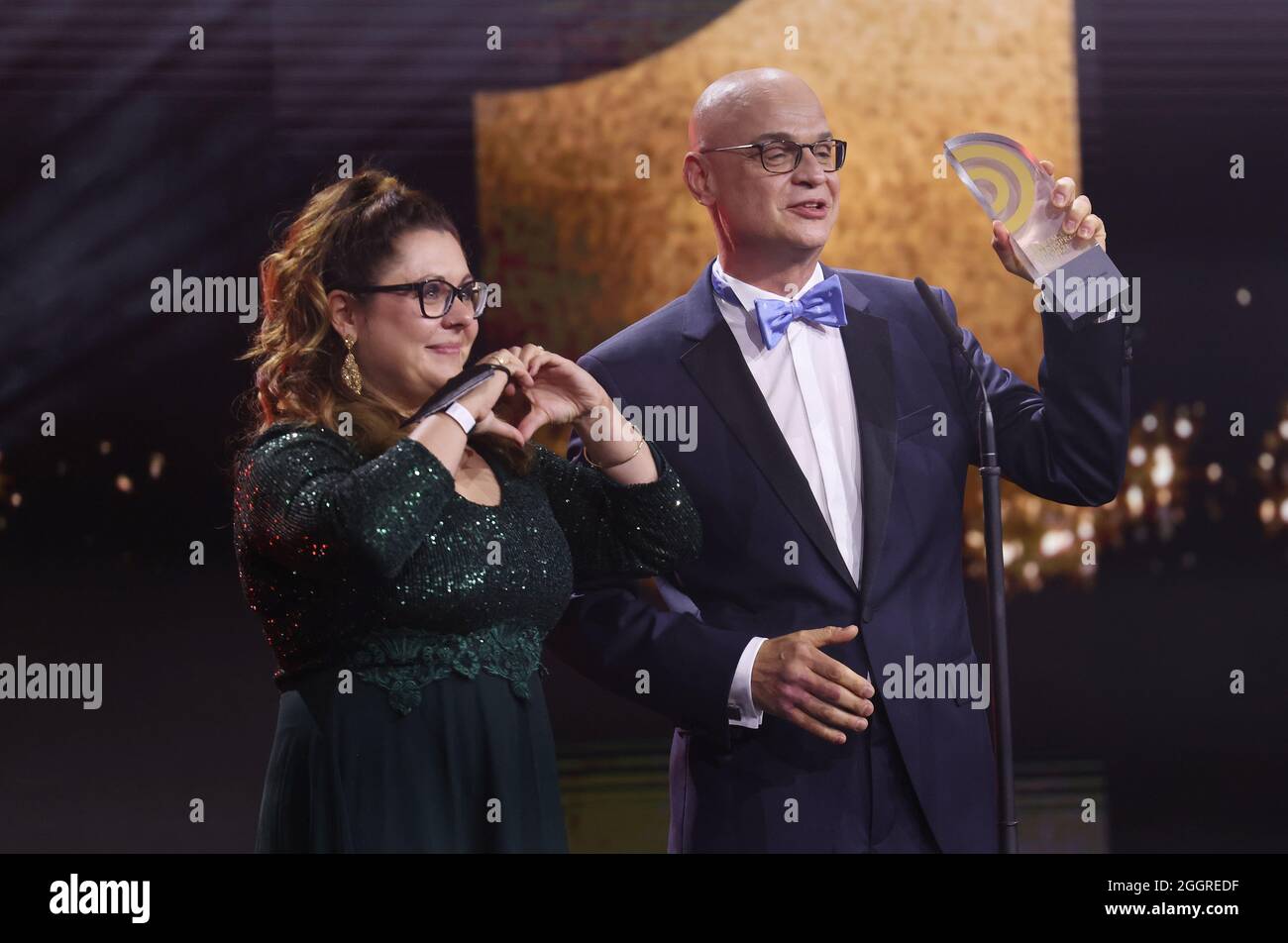 Hamburg, Germany. 02nd Sep, 2021. Steffen Lukas and Claudia Switala from RADIO  PSR are on stage at the German Radio Awards 2021 and are happy about the  award for "Best Morning Show"