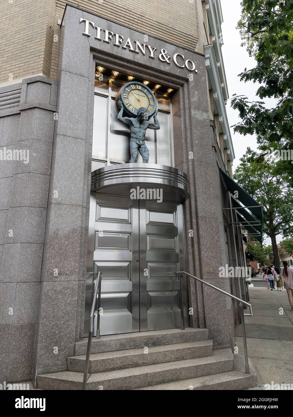 Greenwich, CT - USA - Aug. 29, 2021: Vertical view of the grand entrance to the luxury American retailer Tiffany and Company. Located on Greenwich Ave Stock Photo