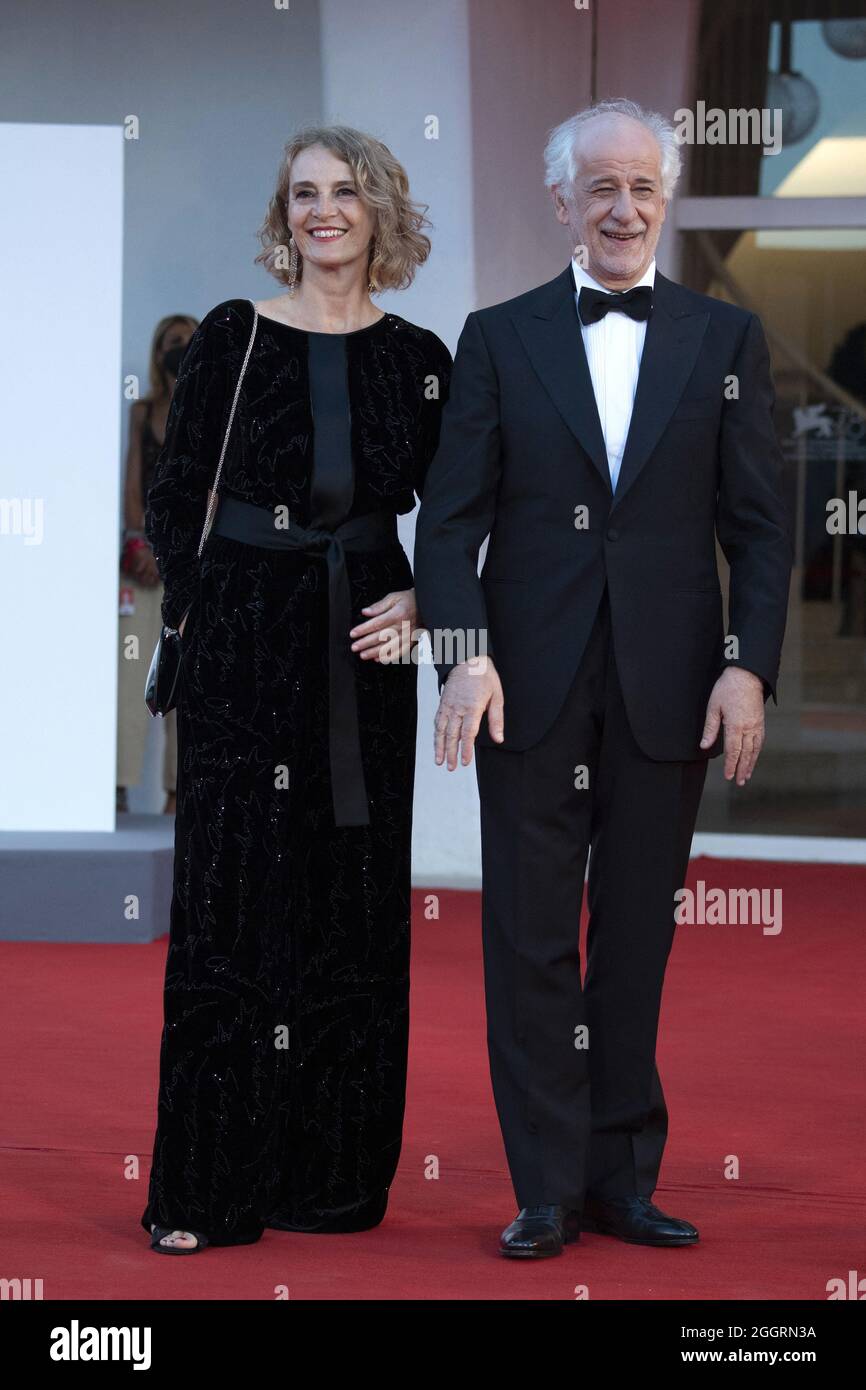 Manuela Lamanna and Toni Servillo attending E Stata La Mano Di Dio Premiere as part of the 78th Venice International Film Festival in Venice, Italy on September 02, 2021. Photo by Aurore Marechal/ABACAPRESS.COM Credit: Abaca Press/Alamy Live News Stock Photo