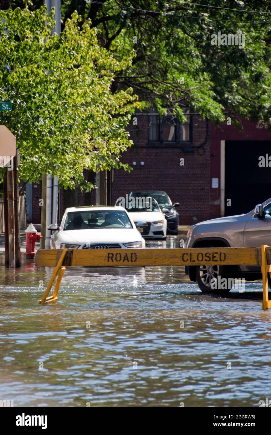 Street flooding from Hurricane Ida rain caused streets to be closed in ...